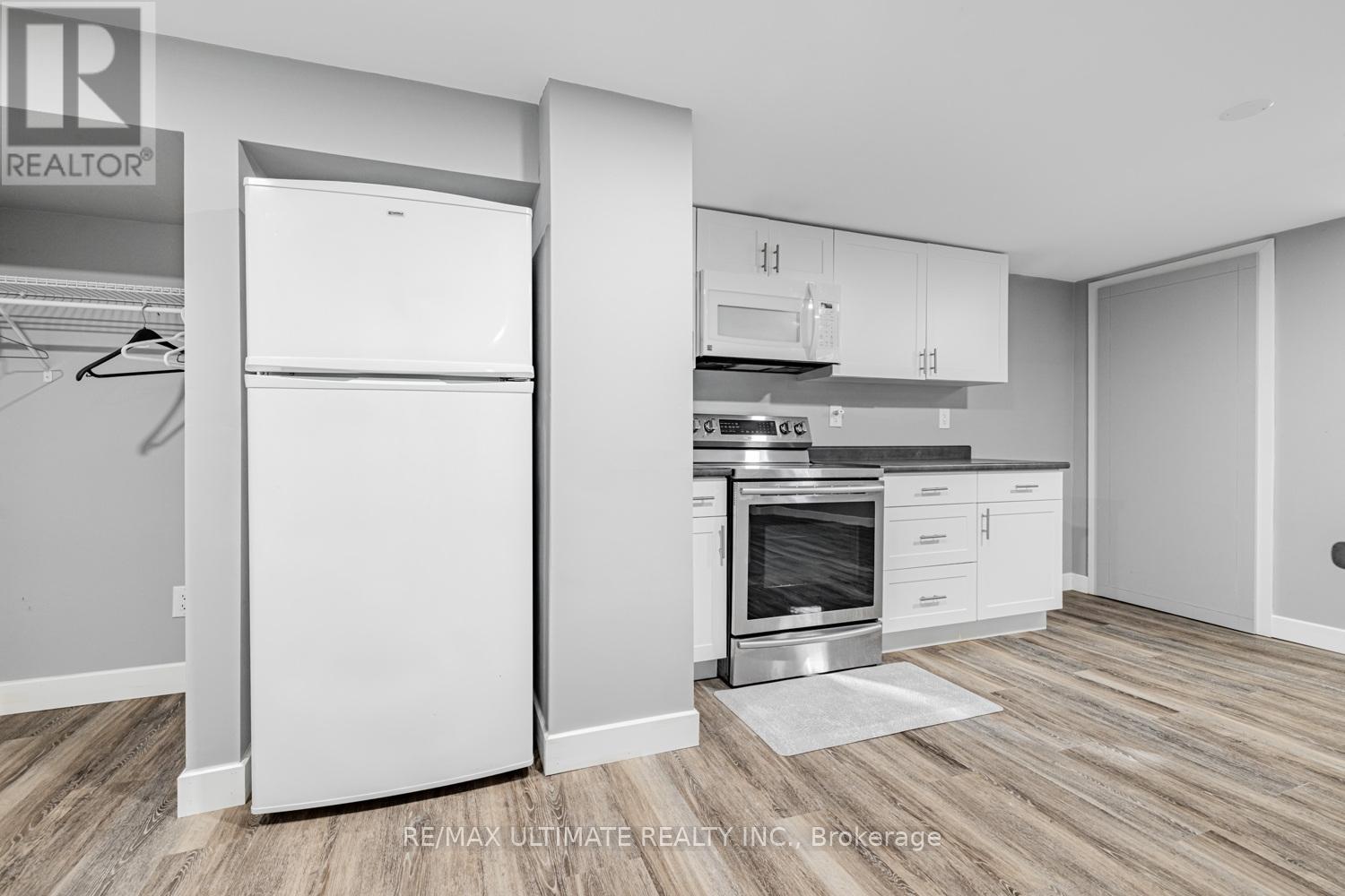 Lower - 977 Ferndale Crescent, Newmarket, Ontario  L3Y 6B6 - Photo 18 - N12479117