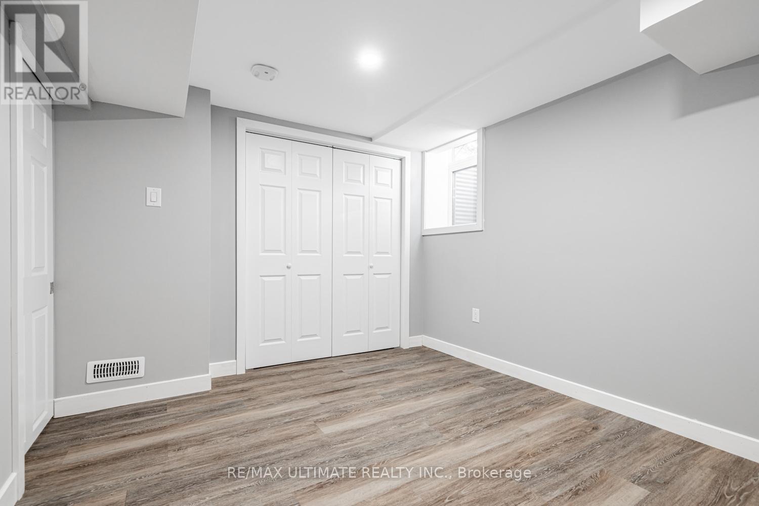 Lower - 977 Ferndale Crescent, Newmarket, Ontario  L3Y 6B6 - Photo 23 - N12479117