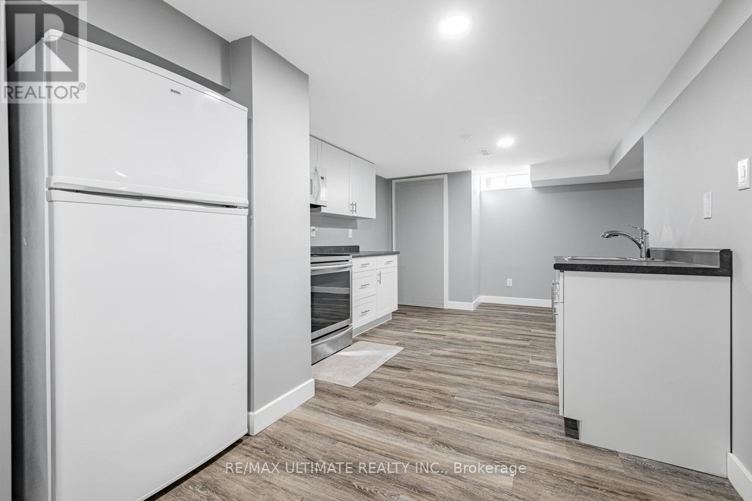 Lower - 977 Ferndale Crescent, Newmarket, Ontario  L3Y 6B6 - Photo 16 - N12479117