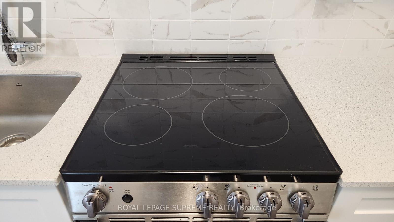 B311 - 715 Davis Drive, Newmarket, Ontario  L3Y 0J2 - Photo 9 - N12485883