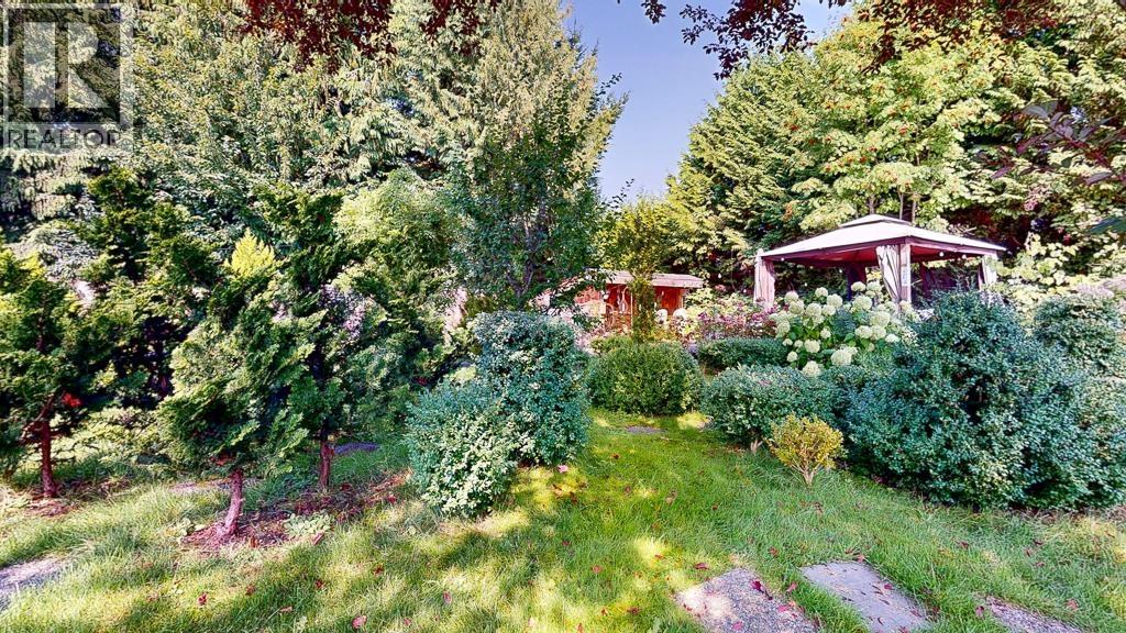 4868 Bluegrouse Drive, Sechelt, British Columbia  V7Z 0G4 - Photo 7 - R3043459