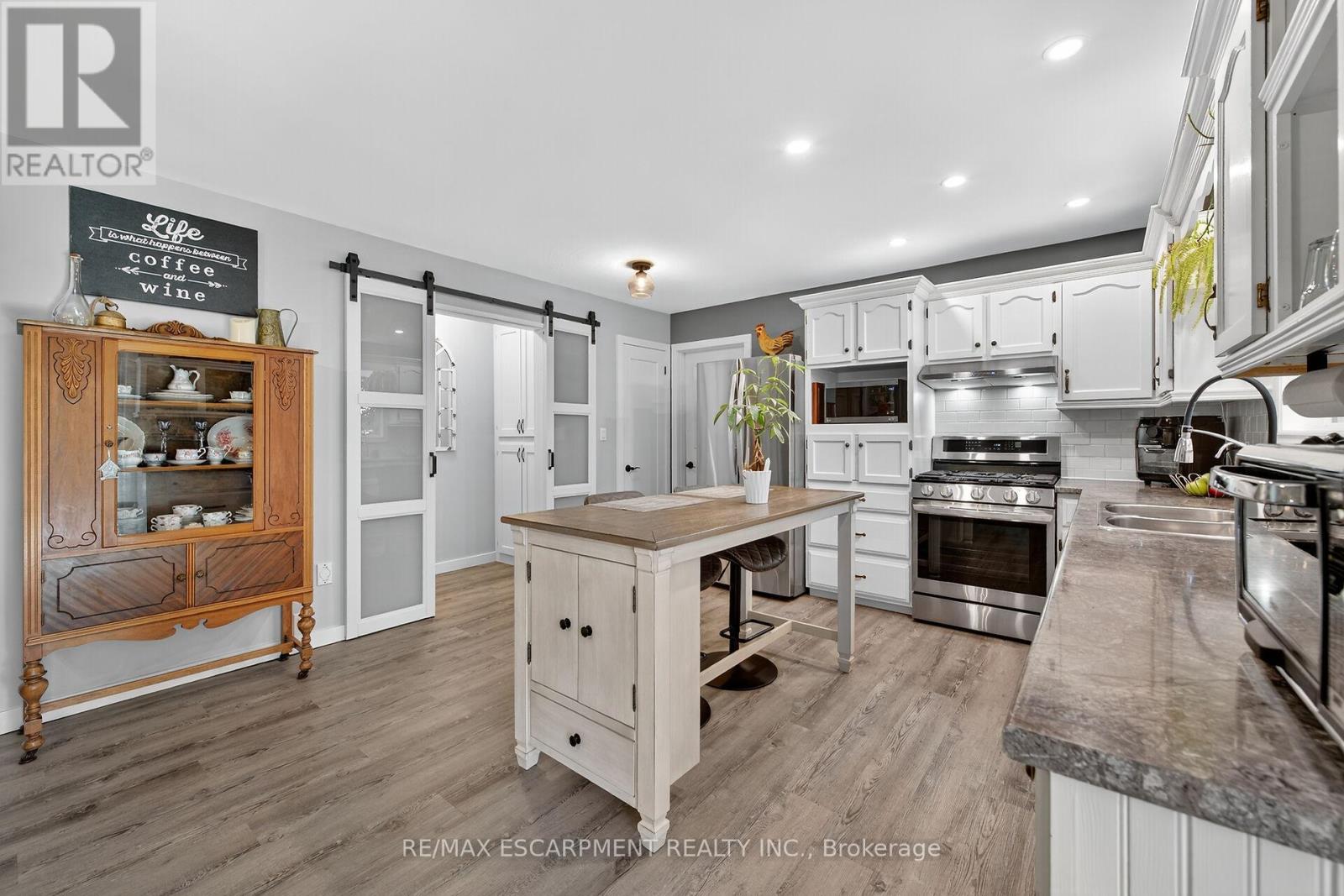 92 Dover Mills Road, Norfolk, Ontario  N0A 1N1 - Photo 8 - X12461223