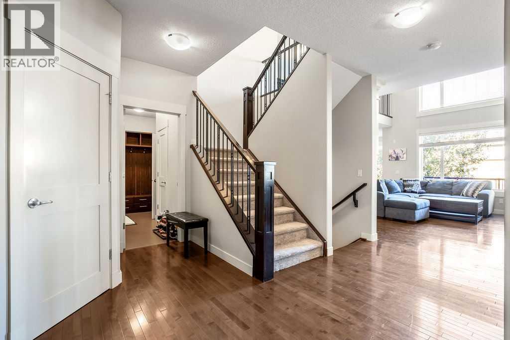 137 Magenta Crescent, Chestermere, Alberta  T1X 0K9 - Photo 4 - A2263145