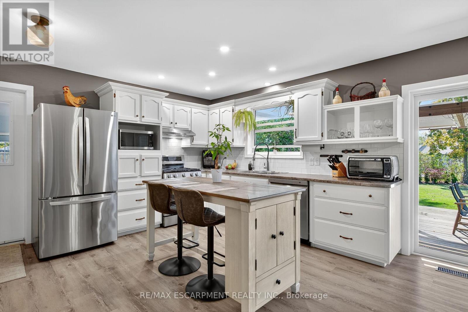 92 Dover Mills Road, Norfolk, Ontario  N0A 1N1 - Photo 6 - X12461223