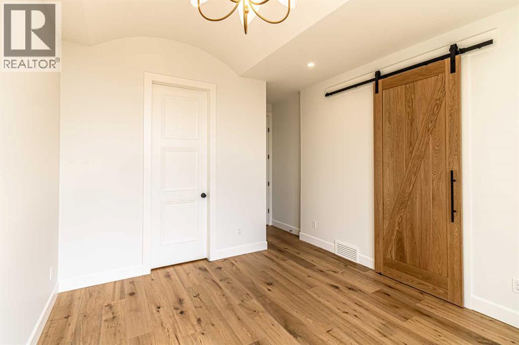 2048 41 Avenue Sw, Calgary, Alberta  T2T 6N7 - Photo 18 - A2264882