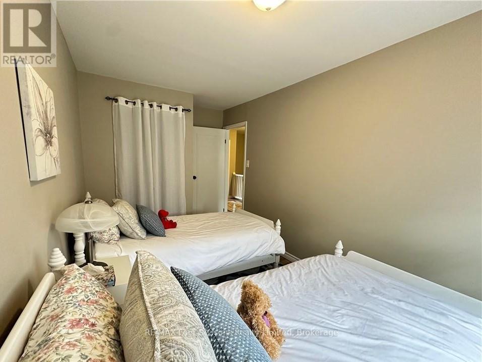 615 Tenth Street, Collingwood, Ontario  L9Y 4K6 - Photo 16 - S12330364