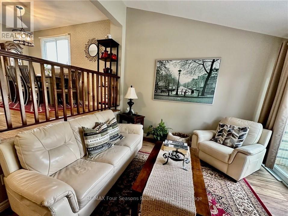 615 Tenth Street, Collingwood, Ontario  L9Y 4K6 - Photo 11 - S12330364