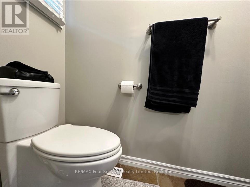 615 Tenth Street, Collingwood, Ontario  L9Y 4K6 - Photo 26 - S12330364