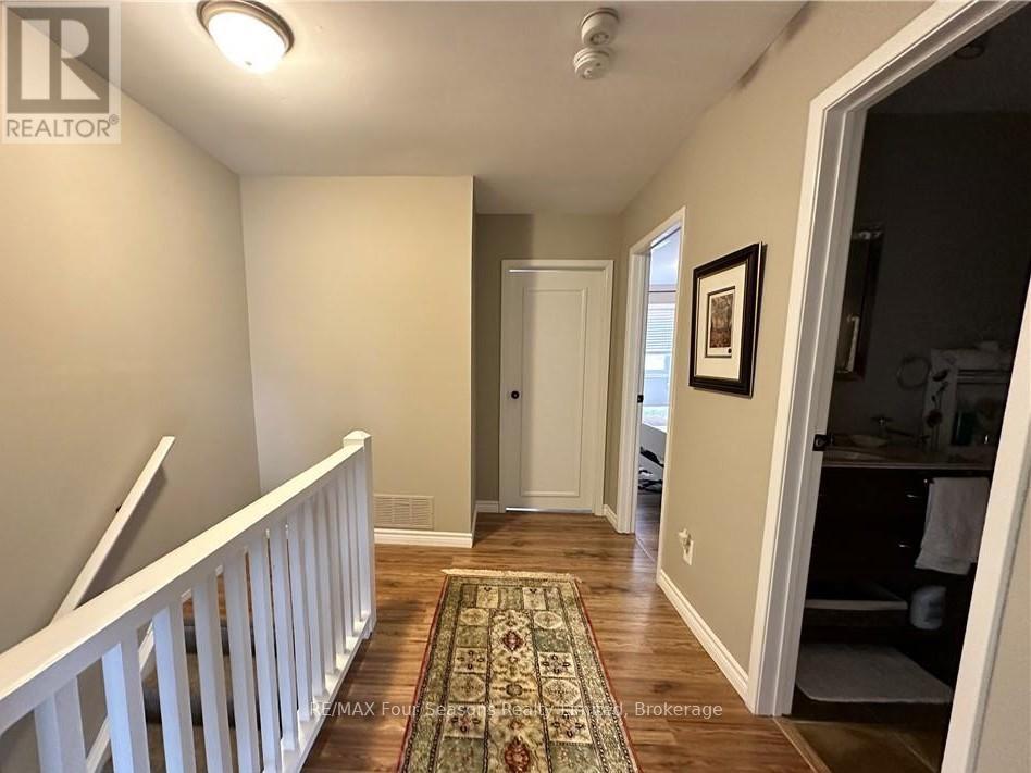 615 Tenth Street, Collingwood, Ontario  L9Y 4K6 - Photo 27 - S12330364