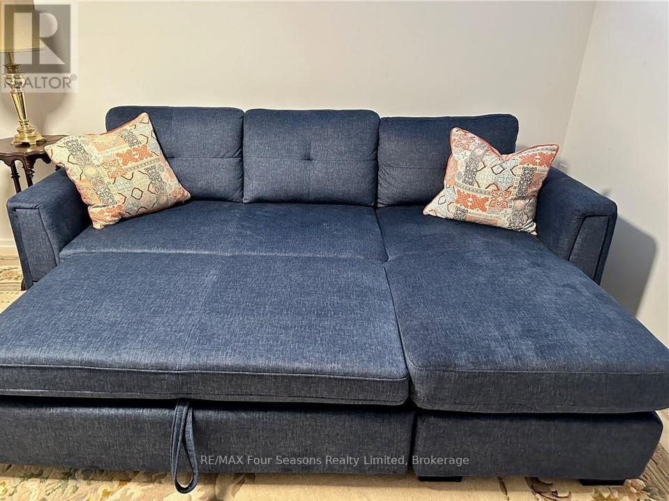 615 Tenth Street, Collingwood, Ontario  L9Y 4K6 - Photo 35 - S12330364