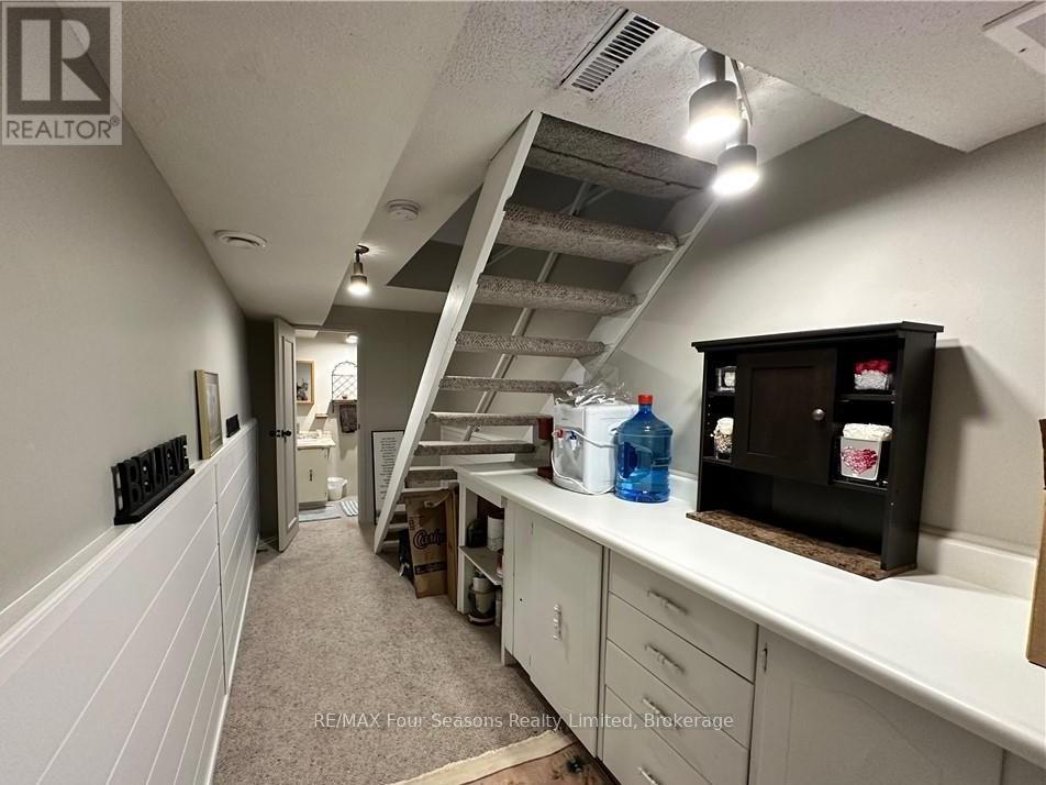 615 Tenth Street, Collingwood, Ontario  L9Y 4K6 - Photo 40 - S12330364