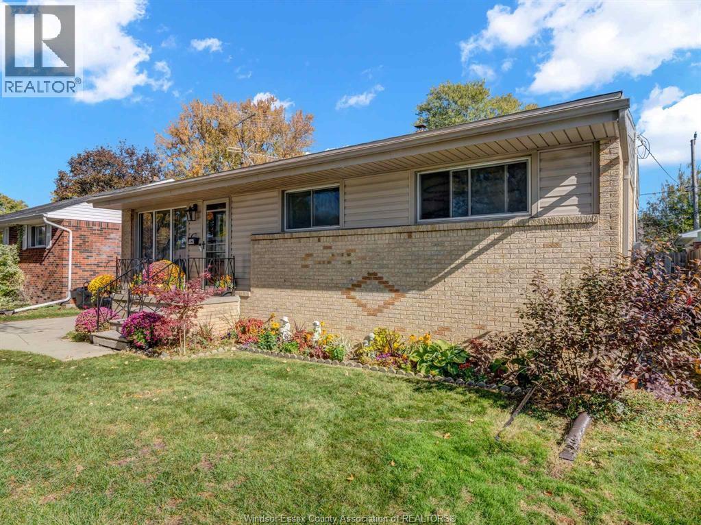 1246 Belleperche, Windsor, Ontario  N8S 3C5 - Photo 3 - 25027277