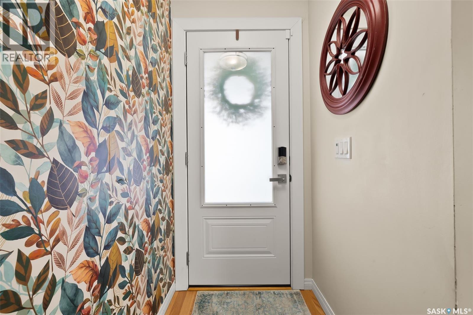 30 Sherman Road, Regina, Saskatchewan  S4X 2R8 - Photo 2 - SK021876