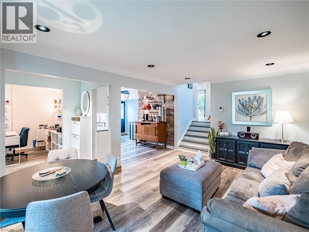 637 Artreva Crescent, Burlington, Ontario  L7L 2B8 - Photo 8 - 40783698