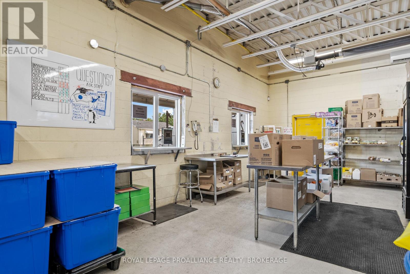 140 Hickson Avenue, Kingston (East Of Sir John A. Blvd), Ontario  K7K 2N6 - Photo 10 - X12486260