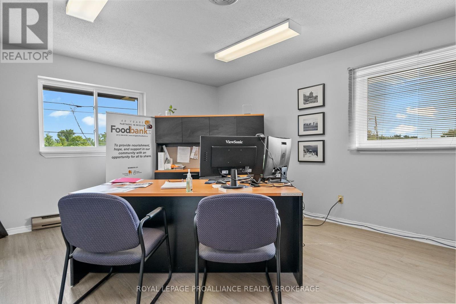 140 Hickson Avenue, Kingston (East Of Sir John A. Blvd), Ontario  K7K 2N6 - Photo 15 - X12486260