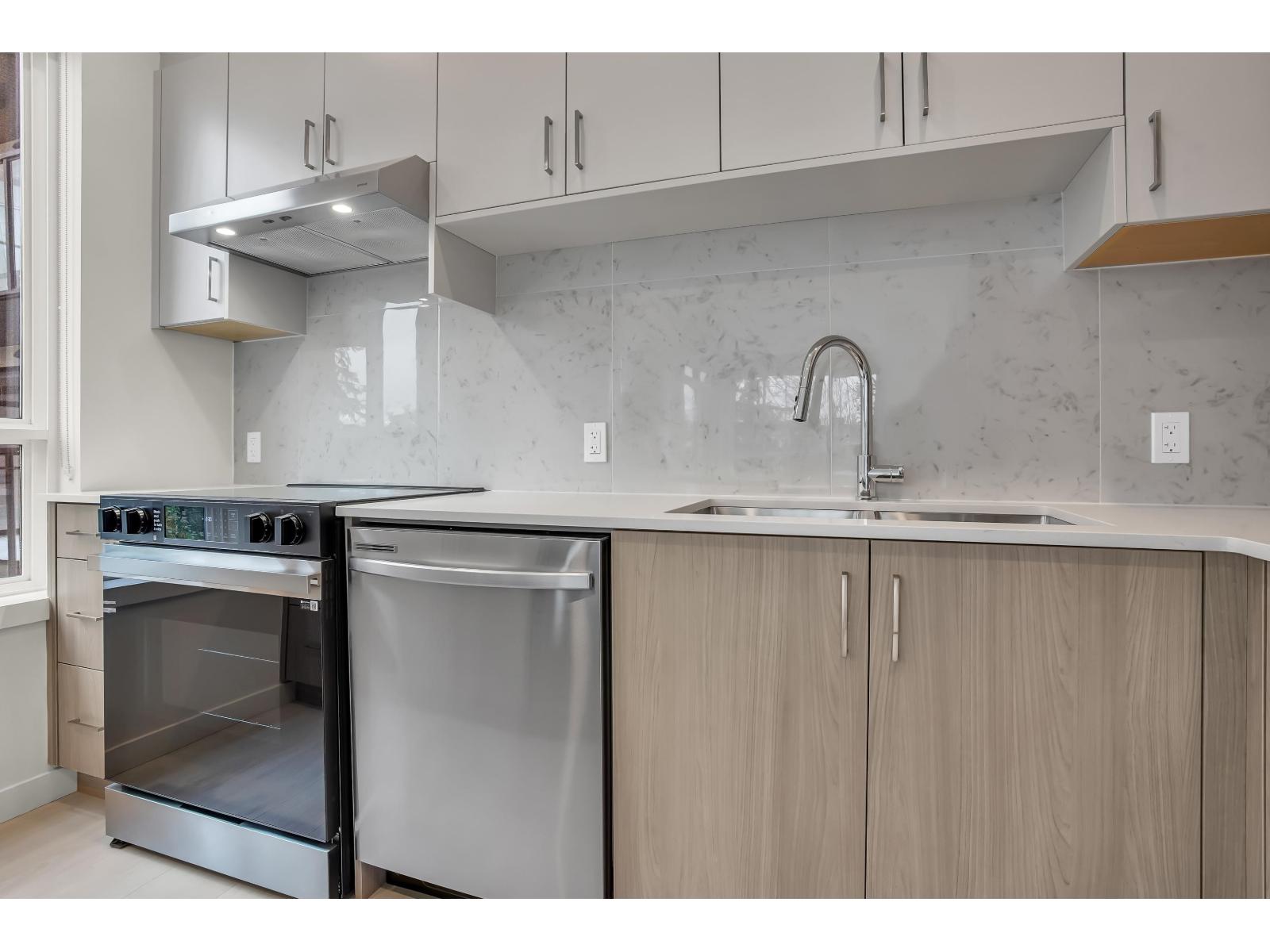 E318 13858 108 Avenue, Surrey, British Columbia  V3T 0T9 - Photo 8 - R3061903