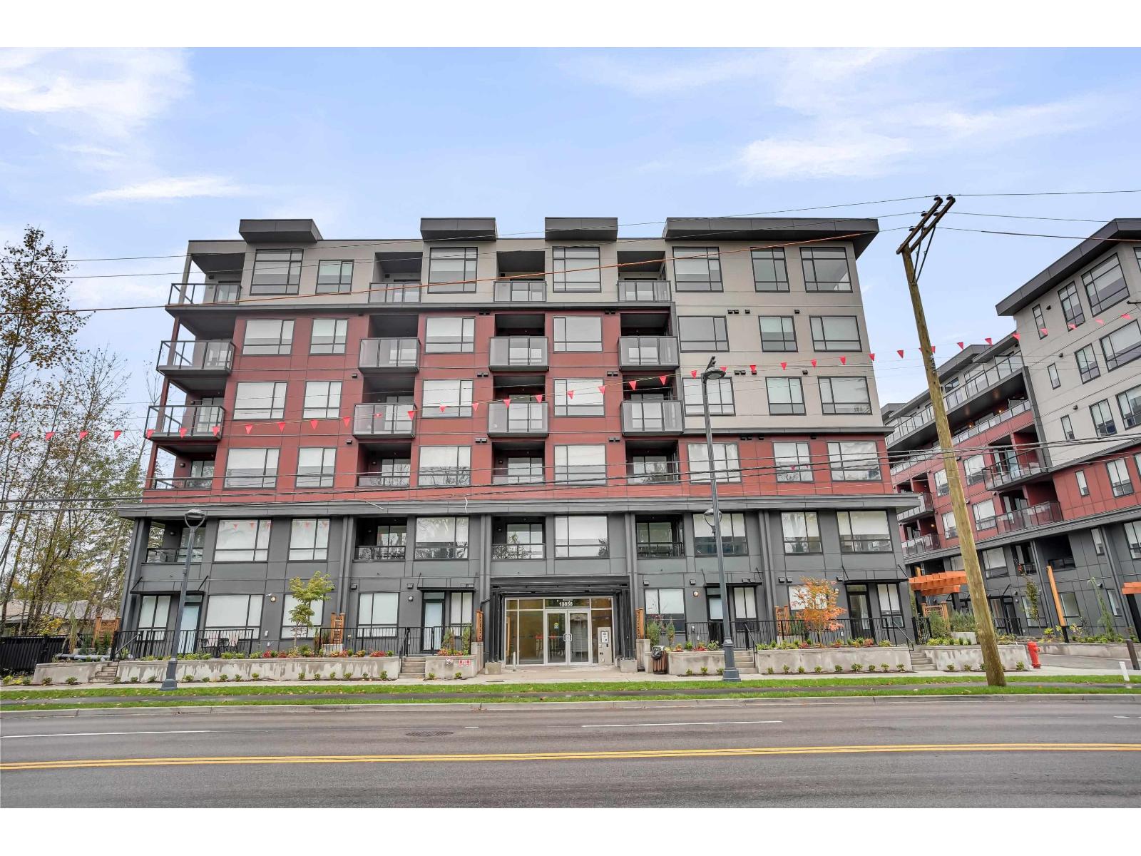 E318 13858 108 Avenue, Surrey, British Columbia  V3T 0T9 - Photo 3 - R3061903