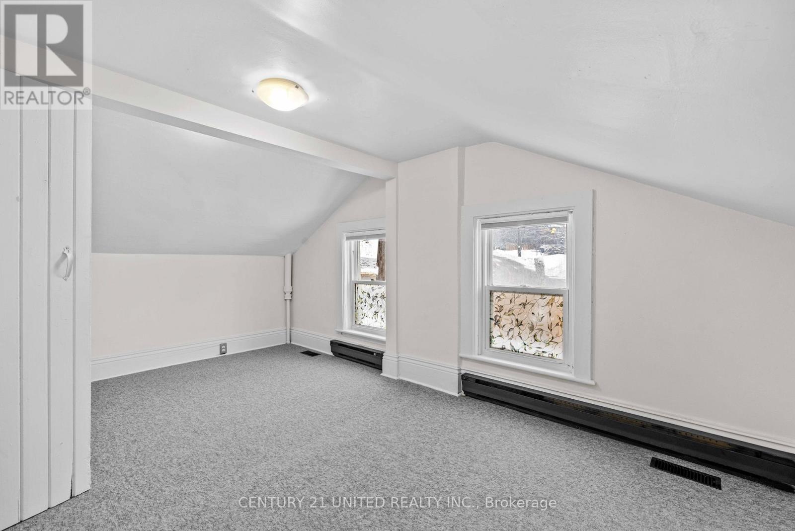 234 Antrim Street, Peterborough, Ontario  K9H 3G4 - Photo 13 - X12486228