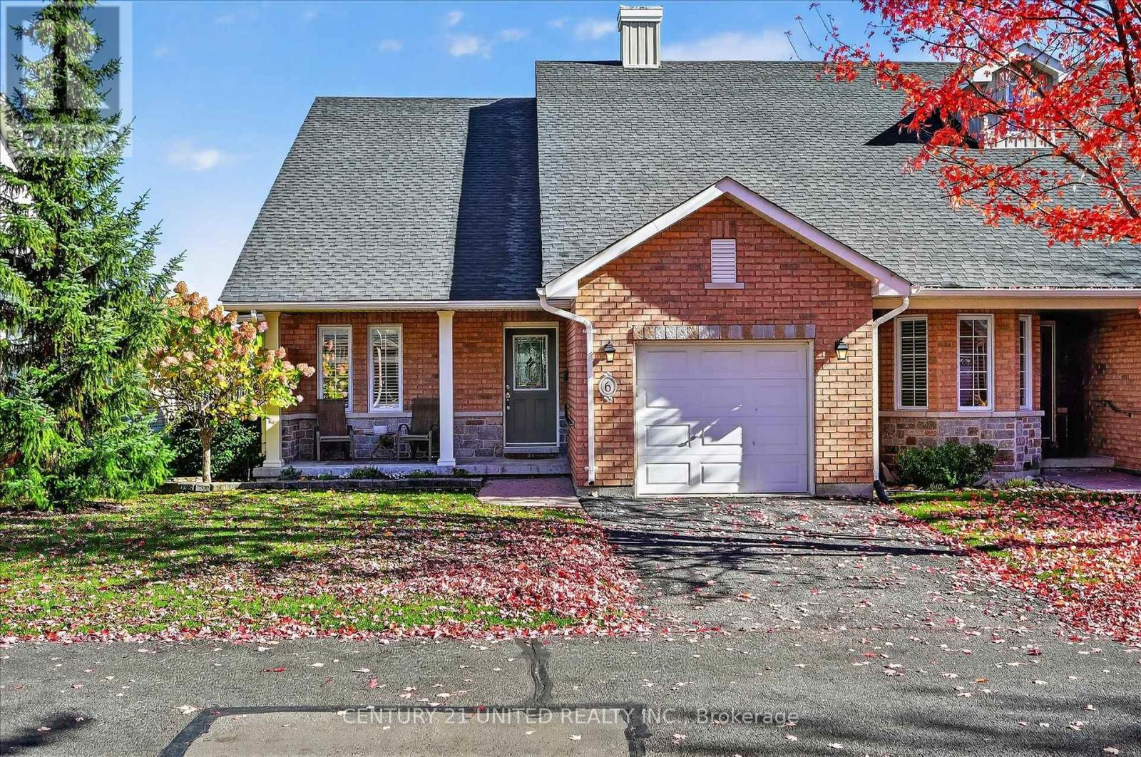 6 VILLAGE CRESCENT, Peterborough, Ontario