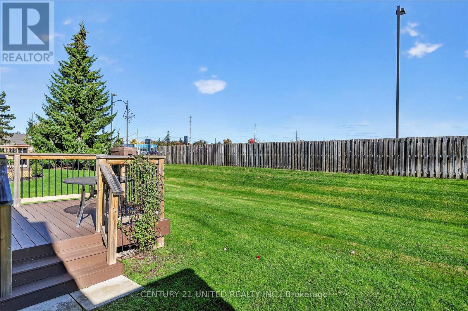 6 Village Crescent, Peterborough (Otonabee Ward 1), Ontario  K9J 8S7 - Photo 26 - X12486284