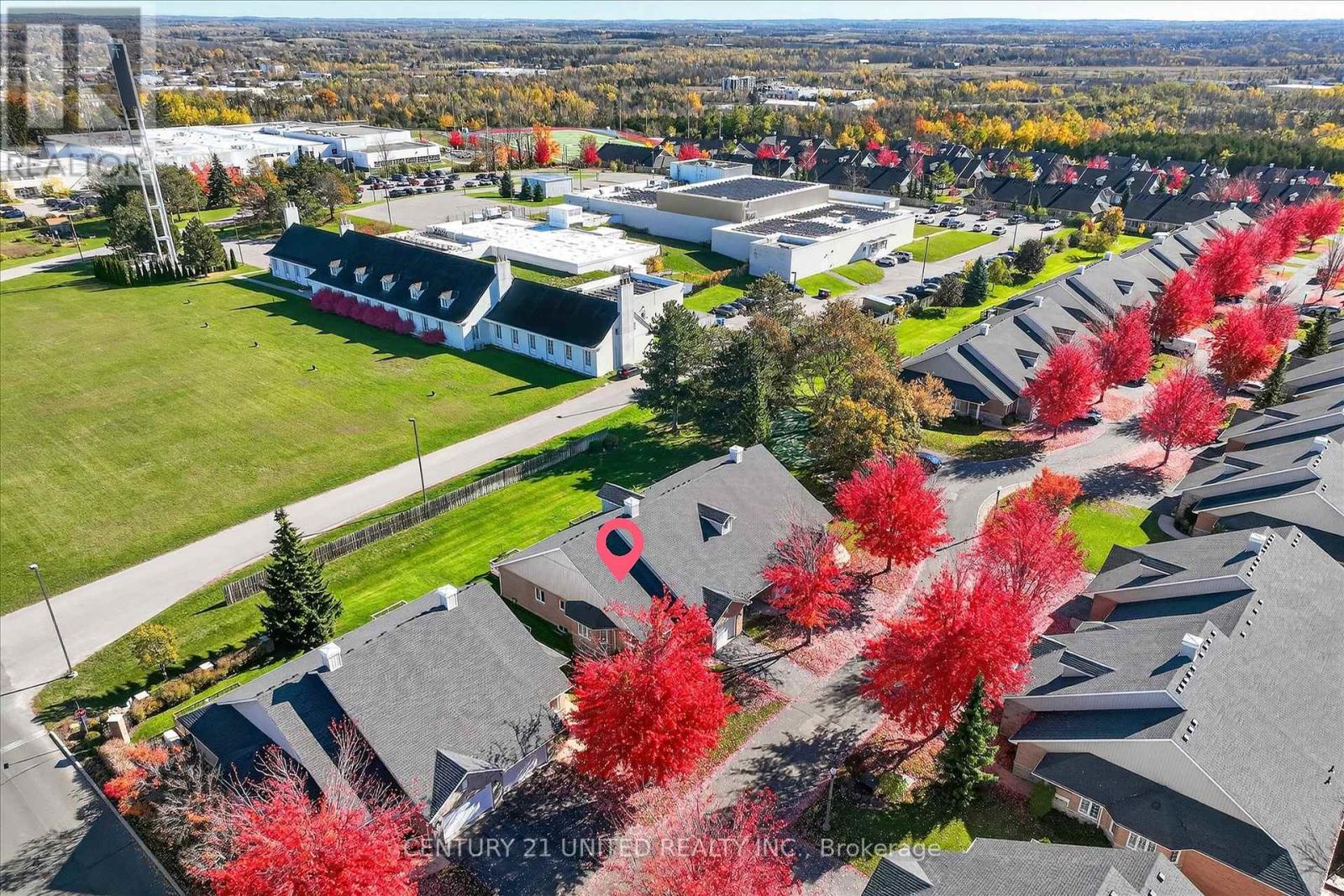 6 Village Crescent, Peterborough (Otonabee Ward 1), Ontario  K9J 8S7 - Photo 29 - X12486284