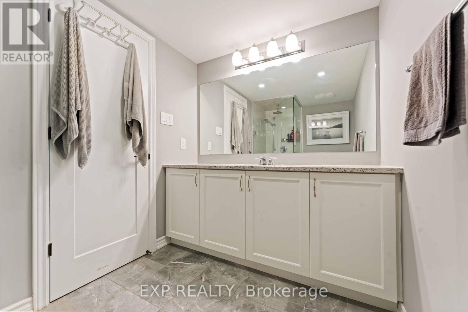 829 Mikinak Road, Ottawa, Ontario  K1K 4Z9 - Photo 32 - X12486215