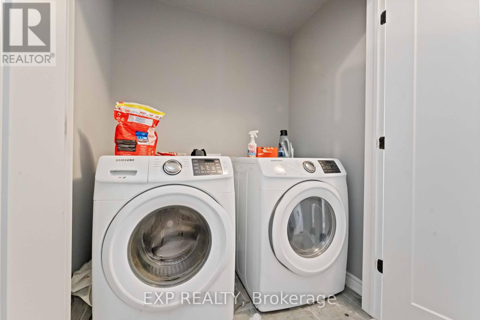 829 Mikinak Road, Ottawa, Ontario  K1K 4Z9 - Photo 33 - X12486215