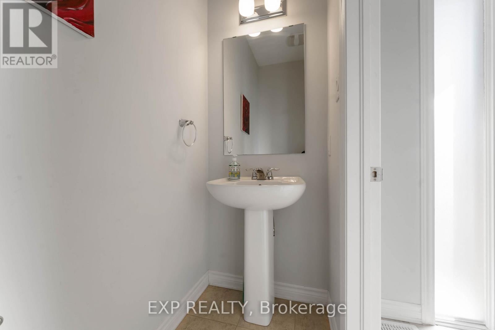 42 Lentago Avenue, Ottawa, Ontario  K2J 7A2 - Photo 14 - X12486217