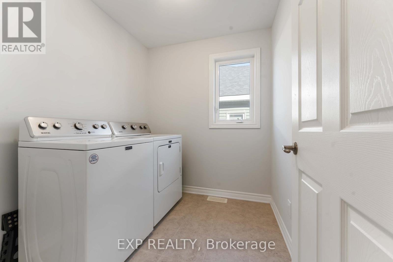 42 Lentago Avenue, Ottawa, Ontario  K2J 7A2 - Photo 18 - X12486217