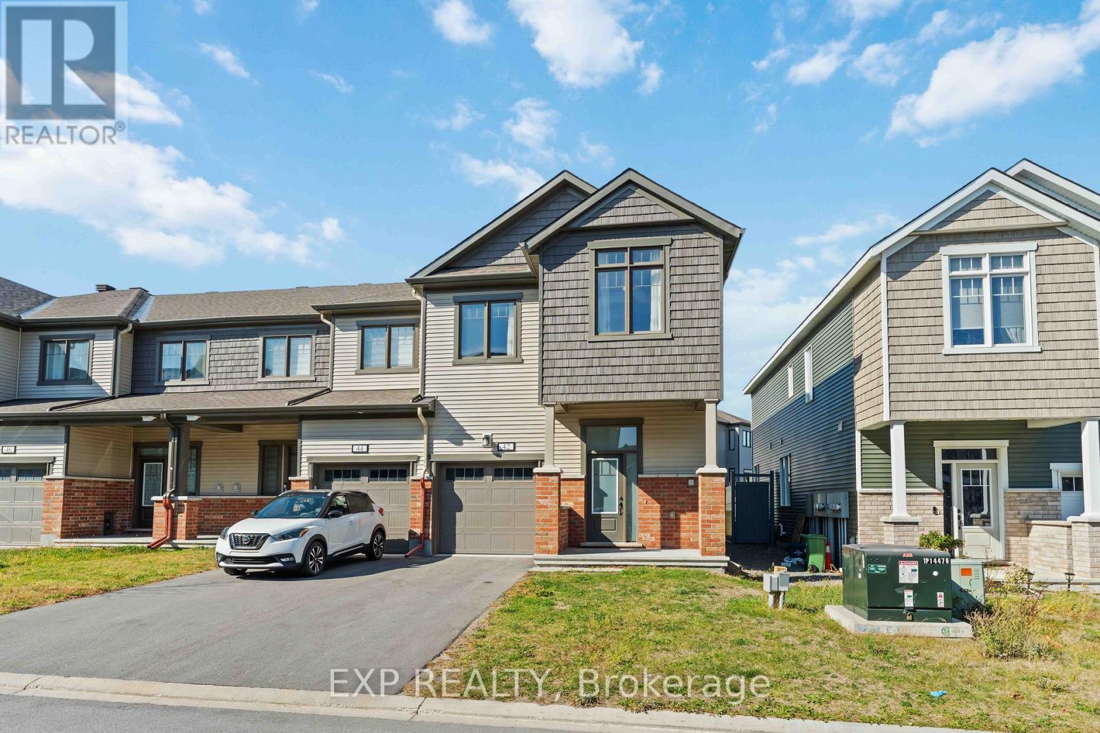 42 Lentago Avenue, Ottawa, Ontario  K2J 7A2 - Photo 3 - X12486217