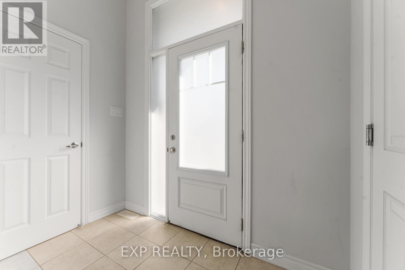 42 Lentago Avenue, Ottawa, Ontario  K2J 7A2 - Photo 5 - X12486217