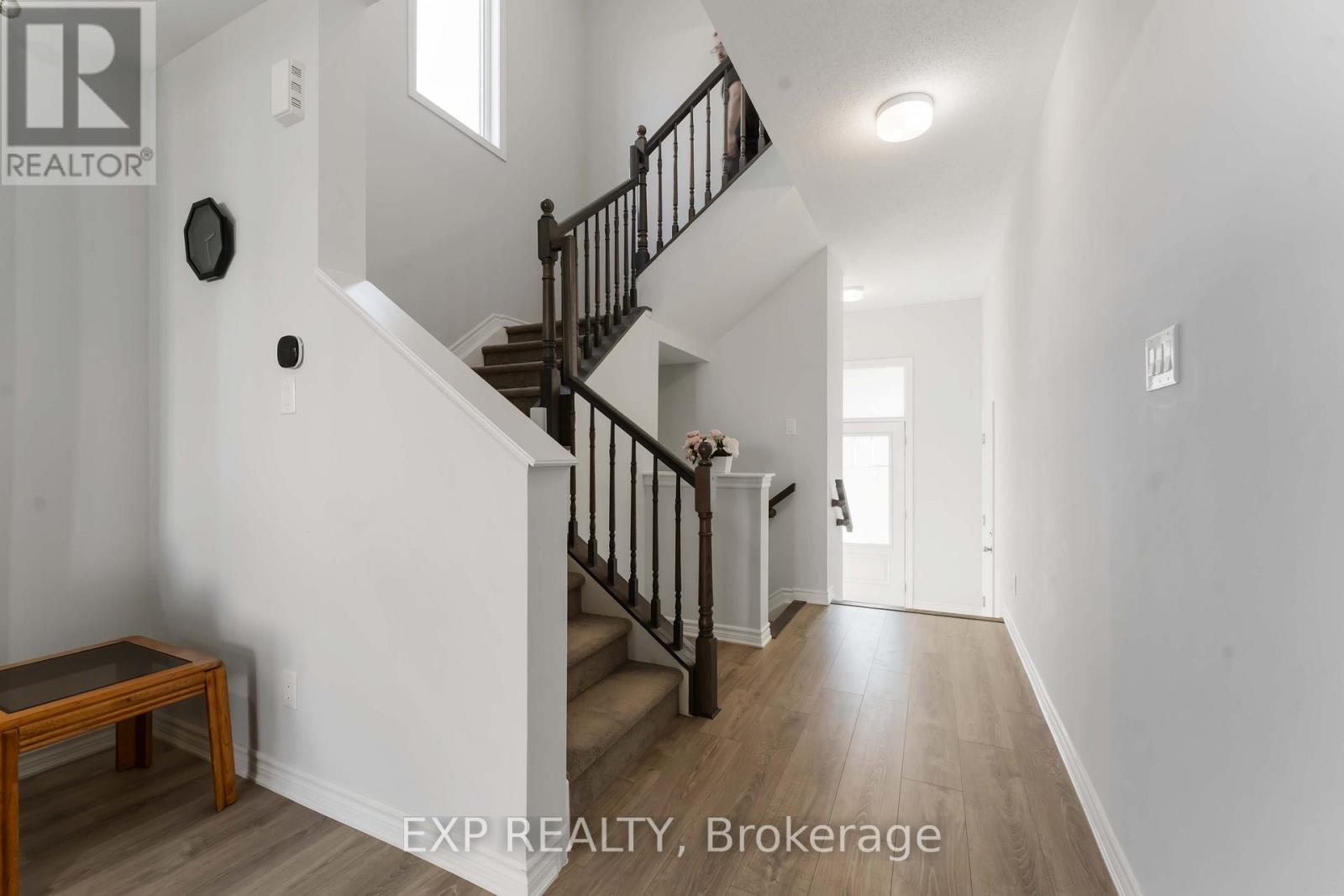 42 Lentago Avenue, Ottawa, Ontario  K2J 7A2 - Photo 8 - X12486217