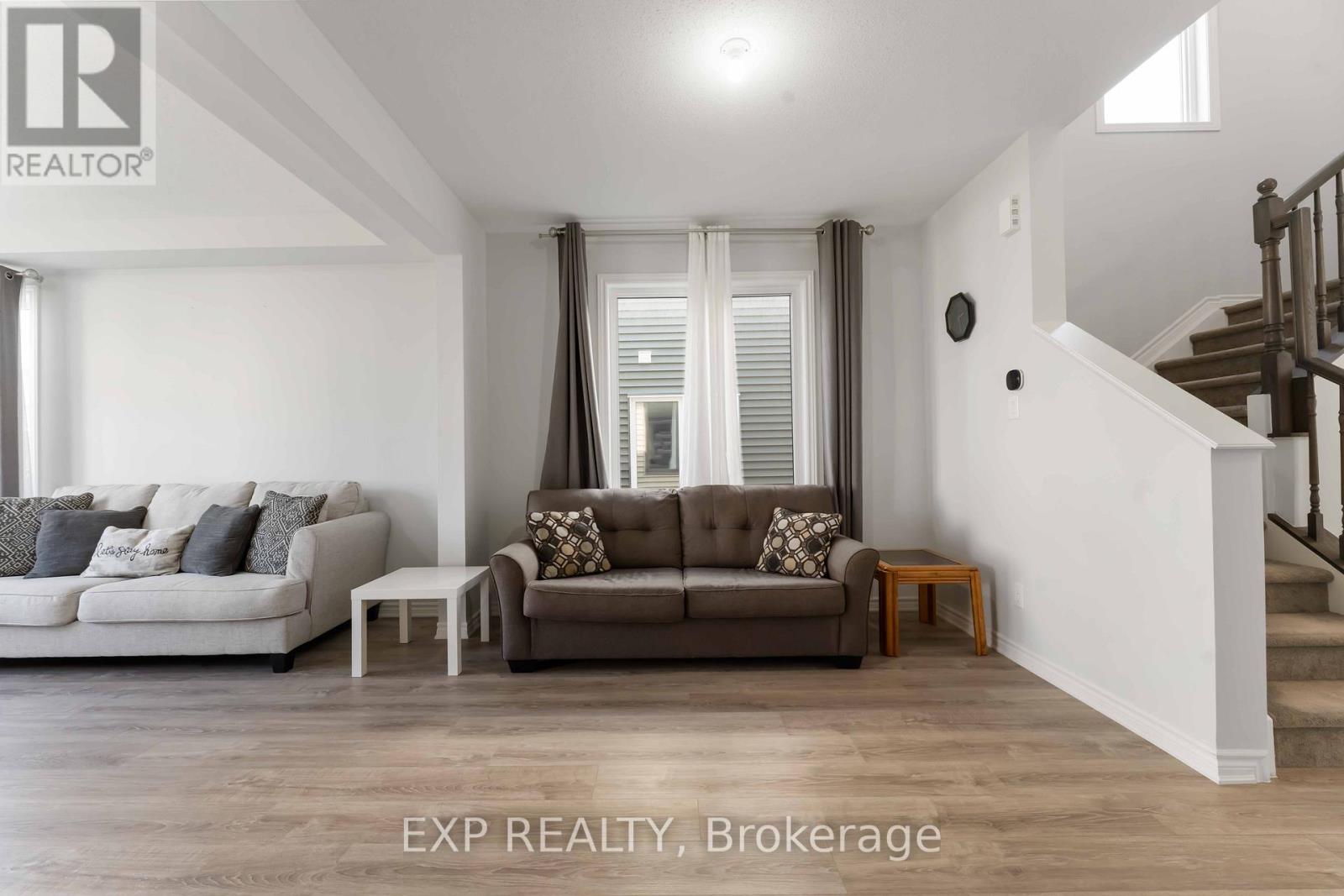 42 Lentago Avenue, Ottawa, Ontario  K2J 7A2 - Photo 9 - X12486217