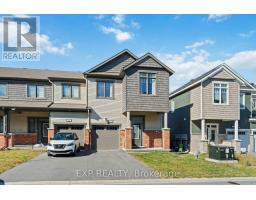 42 LENTAGO AVENUE, Ottawa, Ontario