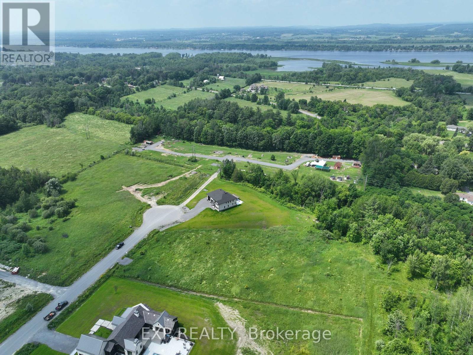 26 NIRMALA DRIVE, Ottawa, Ontario