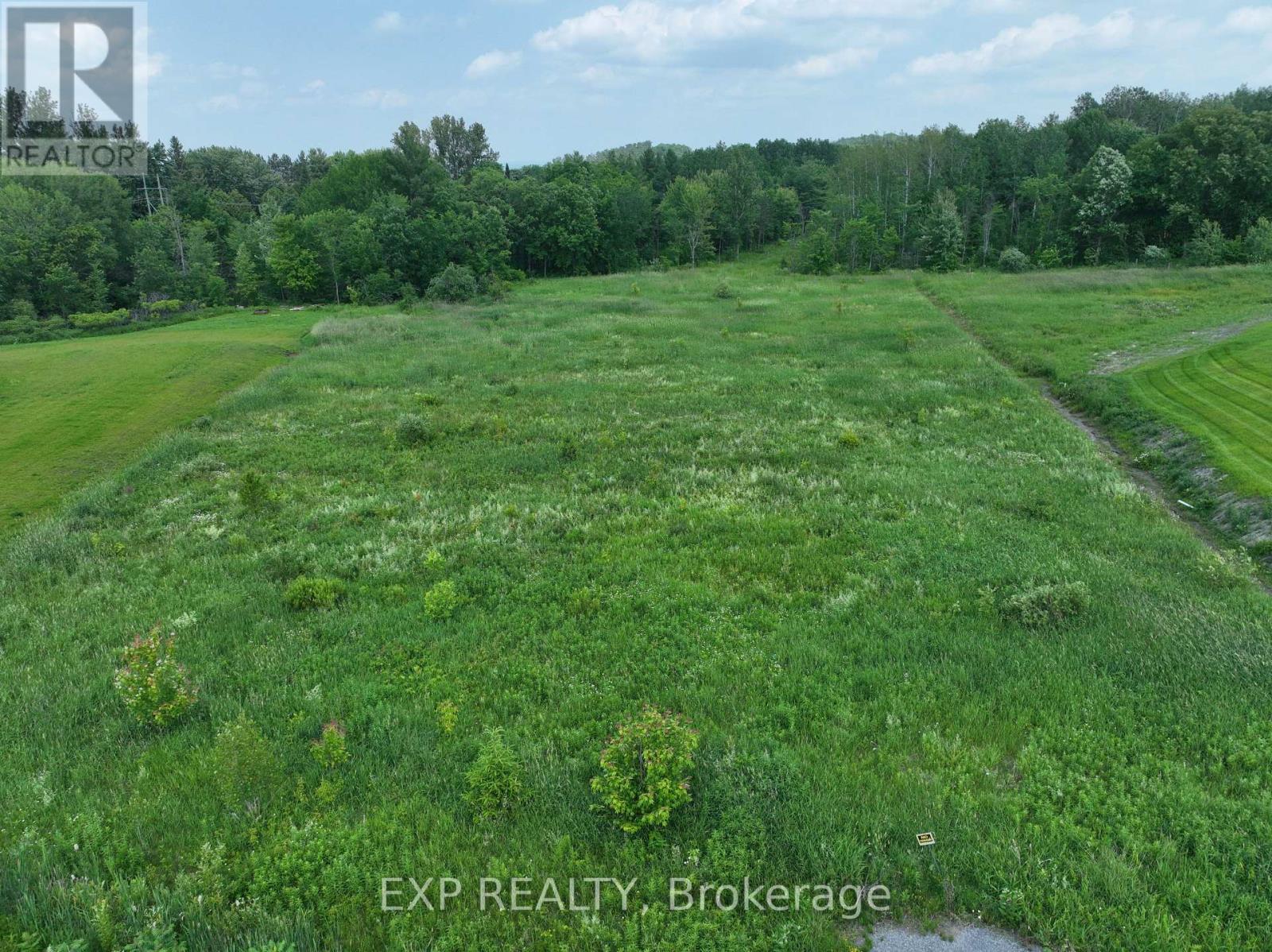 26 Nirmala Drive, Ottawa, Ontario  K4C 0B2 - Photo 2 - X12486242