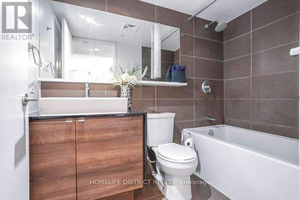 1810 - 72 Esther Shiner Boulevard, Toronto, Ontario  M2K 0C4 - Photo 15 - C12486156