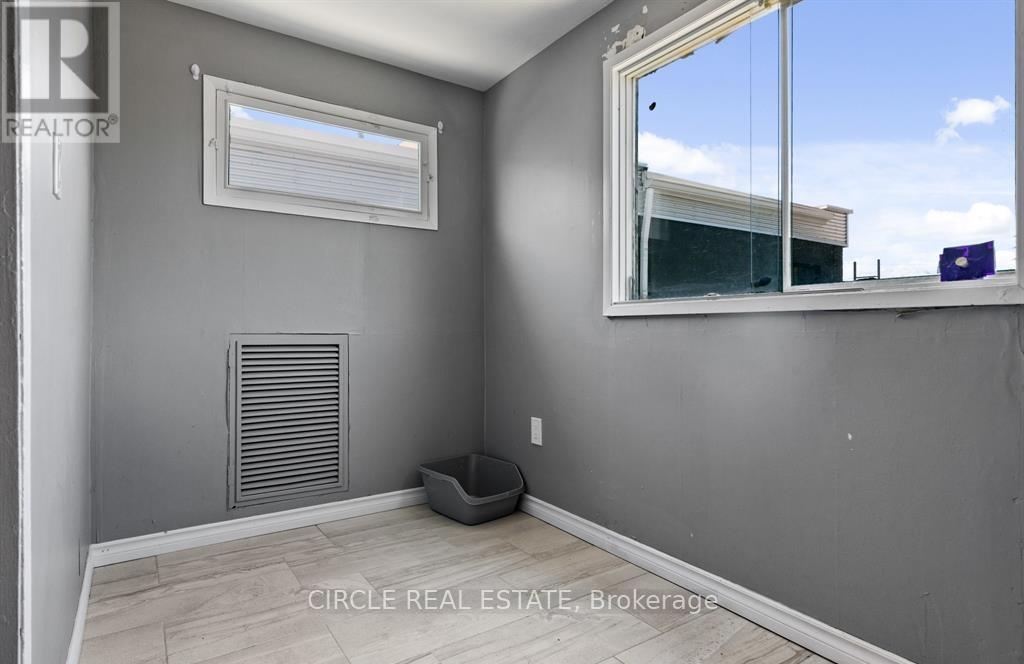 Unknown Address, ,     - Photo 7 - X12484420