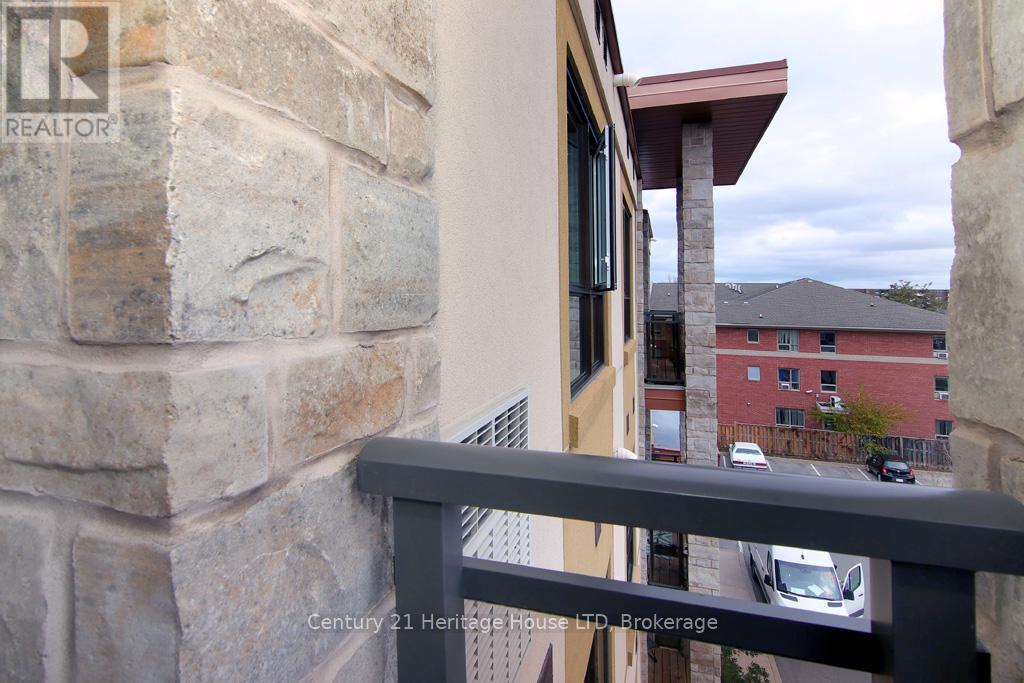 404 - 26 Wellington Street, St. Catharines (Downtown), Ontario  L2R 5P8 - Photo 18 - X12486194