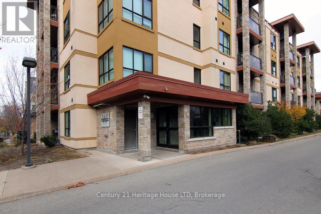 404 - 26 Wellington Street, St. Catharines (Downtown), Ontario  L2R 5P8 - Photo 3 - X12486194