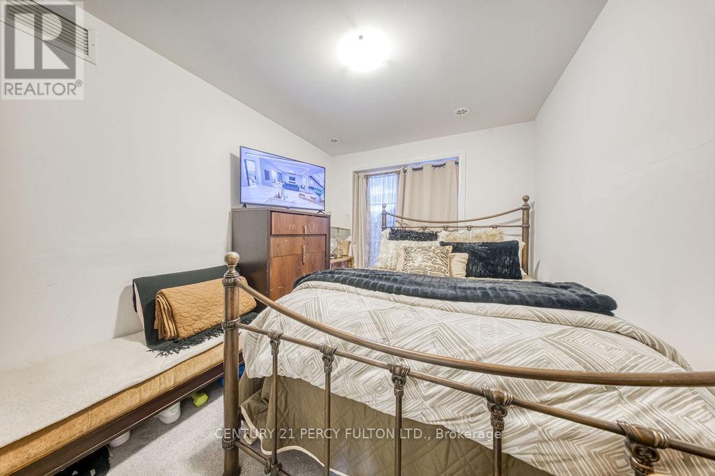 702 - 2635 William Jackson Drive, Pickering (Duffin Heights), Ontario  L1X 0L4 - Photo 30 - E12486130