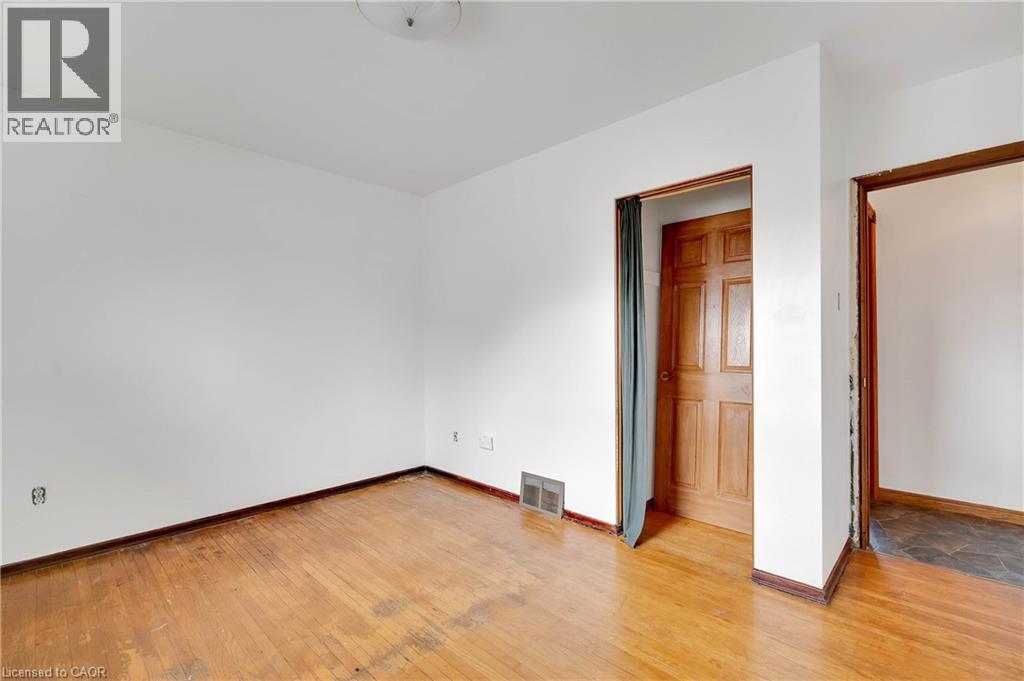 18 Kingston Crescent, Kitchener, Ontario  N2B 2T7 - Photo 16 - 40782248