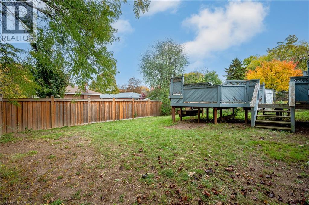 18 Kingston Crescent, Kitchener, Ontario  N2B 2T7 - Photo 32 - 40782248