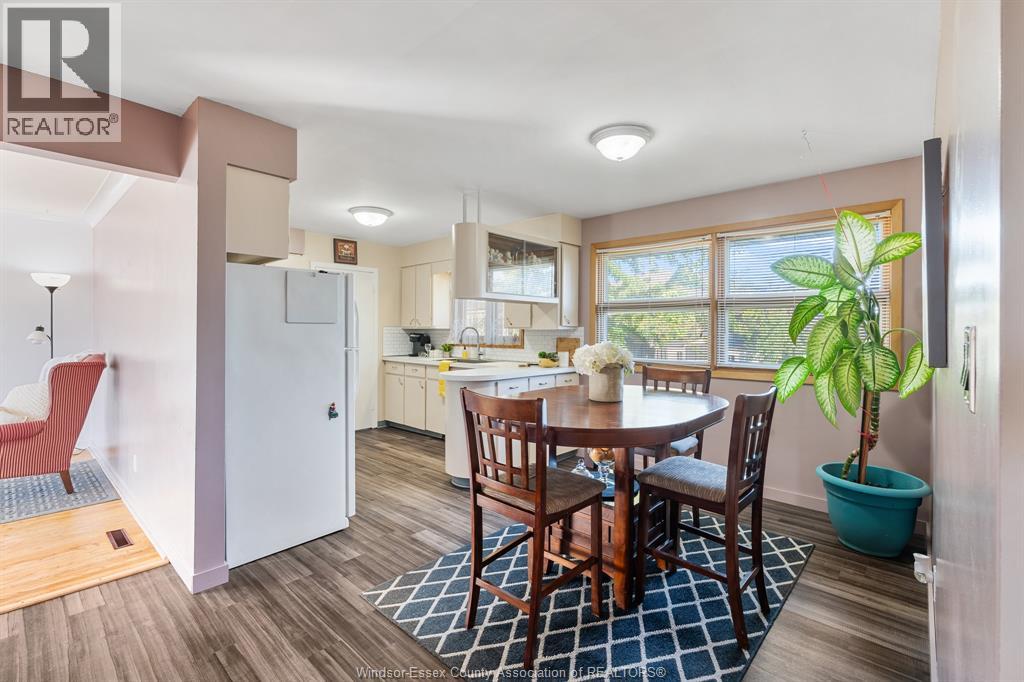 4 Douglas Avenue, Leamington, Ontario  N8H 2G2 - Photo 8 - 25025907