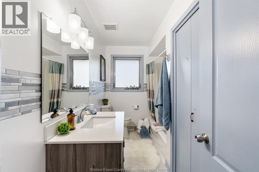 4 Douglas Avenue, Leamington, Ontario  N8H 2G2 - Photo 12 - 25025907