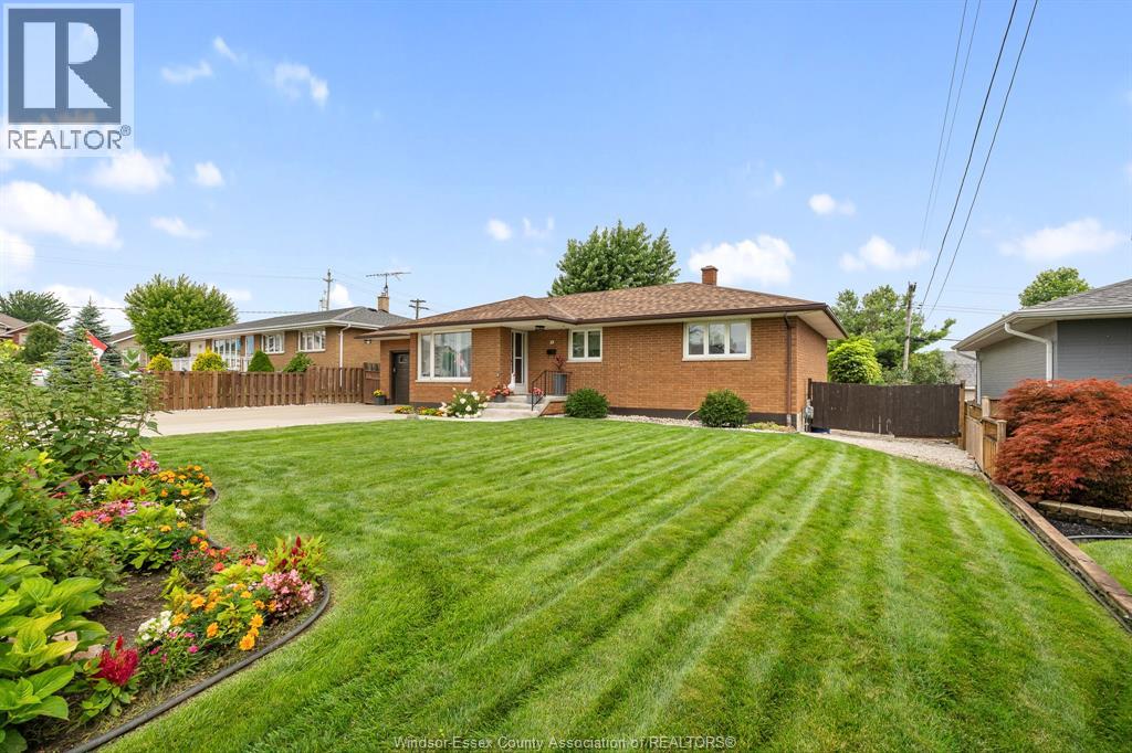 4 Douglas Avenue, Leamington, Ontario  N8H 2G2 - Photo 39 - 25025907