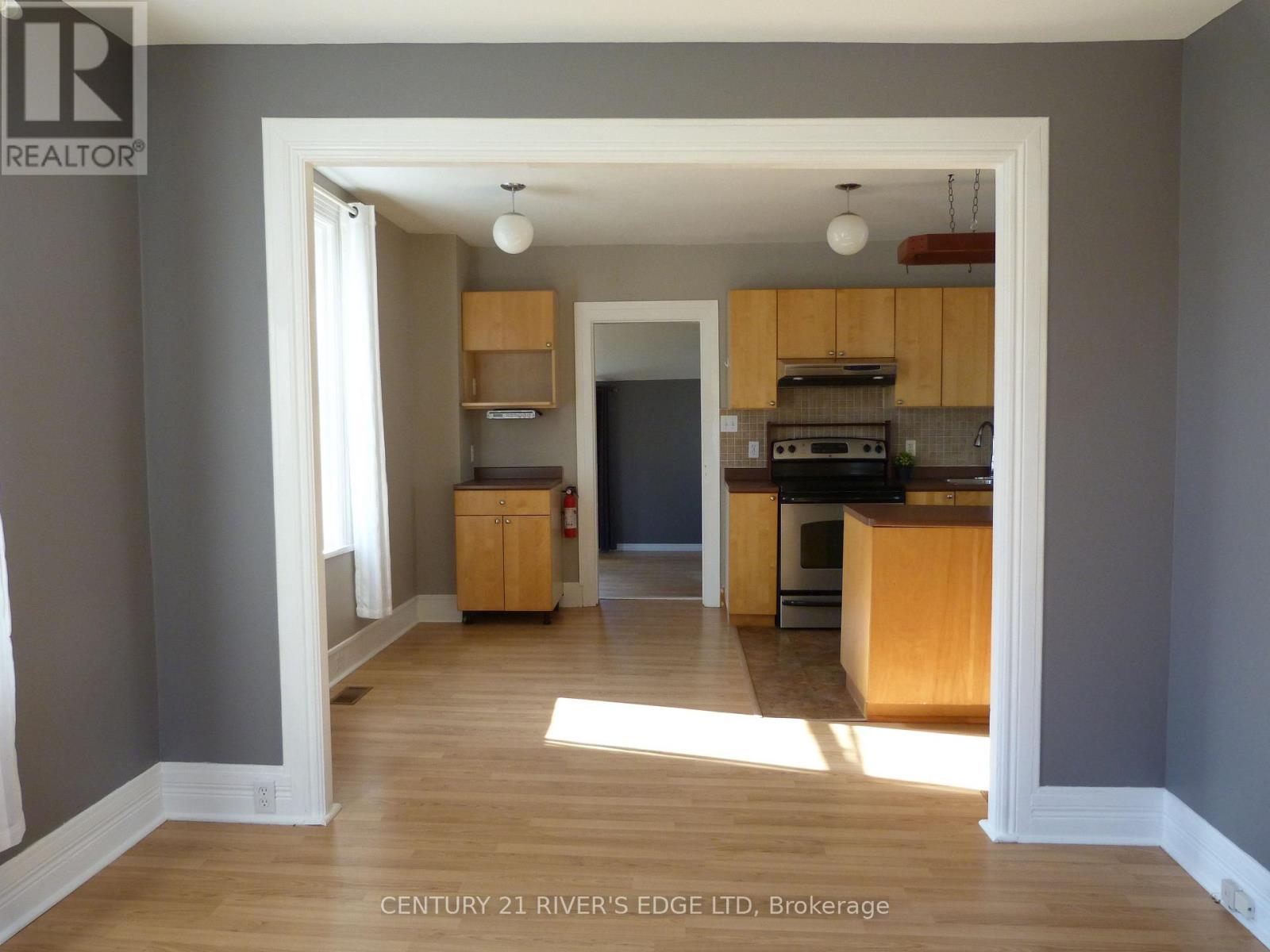 468 Gladstone Street N, North Dundas, Ontario  K0C 2K0 - Photo 22 - X12486296