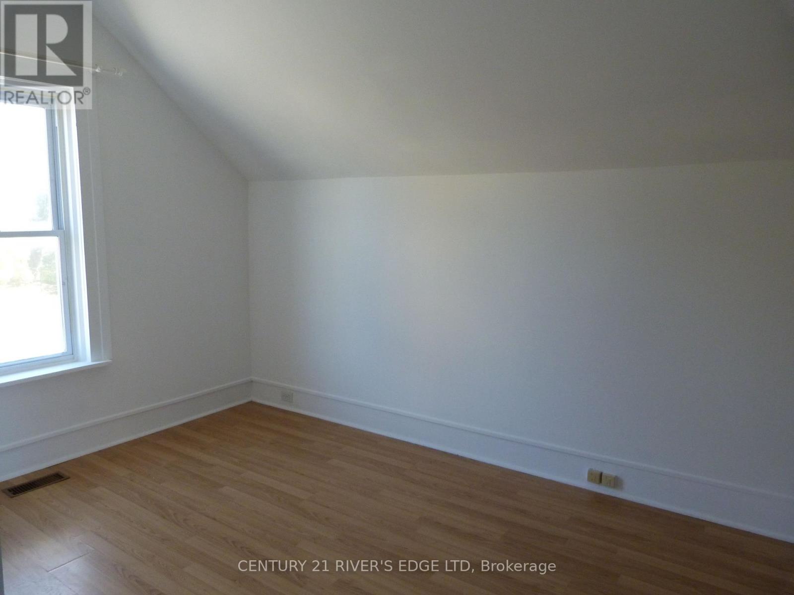 468 Gladstone Street N, North Dundas, Ontario  K0C 2K0 - Photo 27 - X12486296