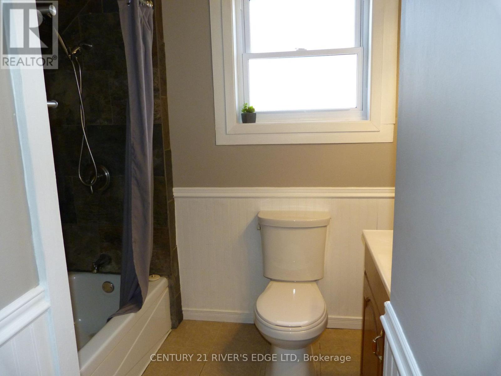 468 Gladstone Street N, North Dundas, Ontario  K0C 2K0 - Photo 30 - X12486296